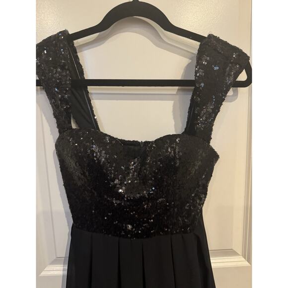 Windsor Black Cap Leave Sequin Mini Dress Size Medium - Picture 2 of 11